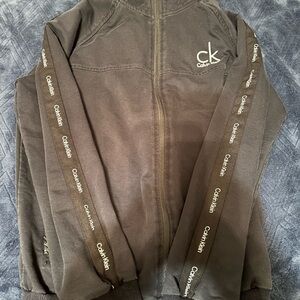 Medium woman’s Calvin Klein hoodie black